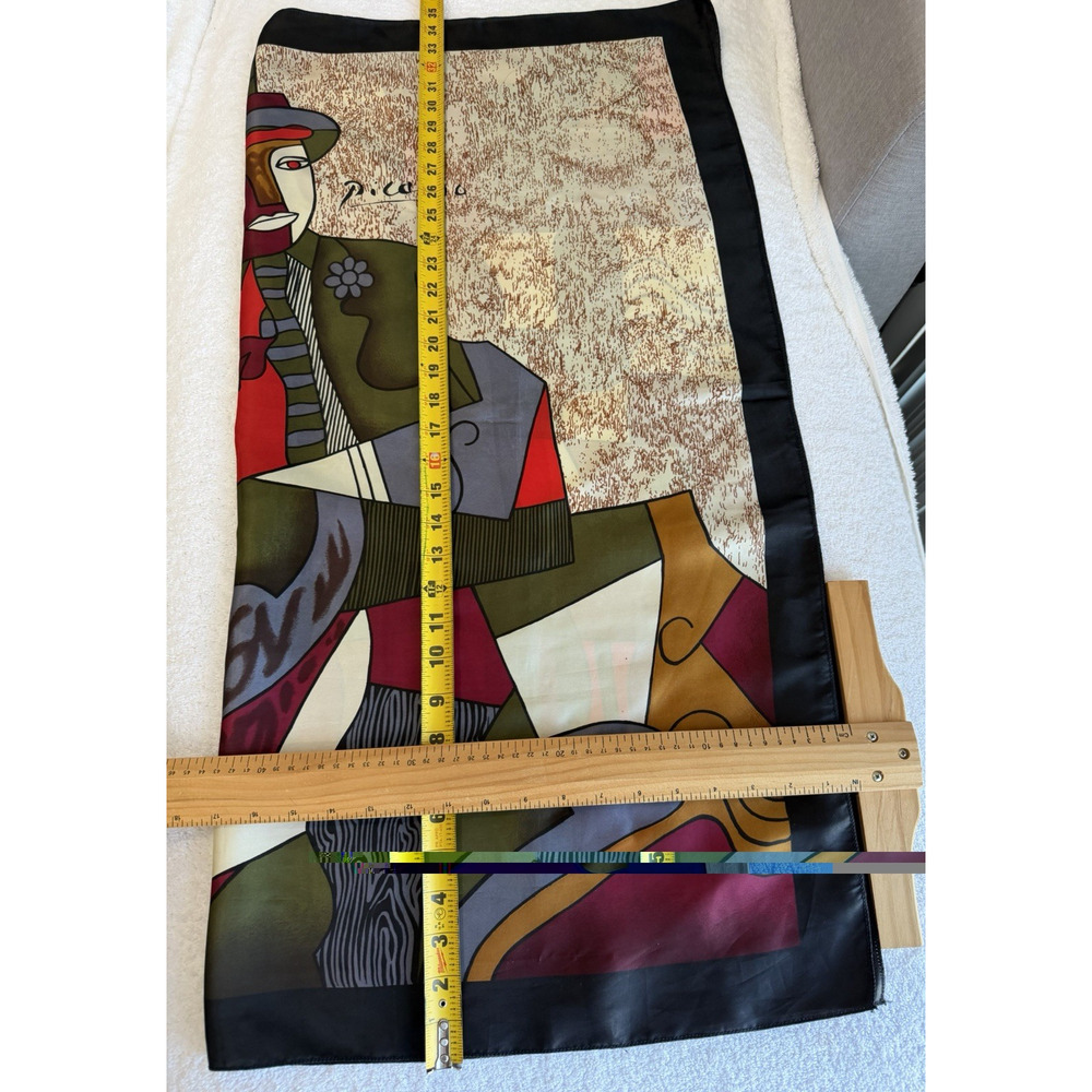 Vintage Picasso Style Scarf 34x34” Artsy heritage Satin Silk Feel - Picture 5 of 5